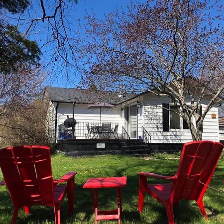 Cozy Chalet Near The Beach Shediac Exteriör bild