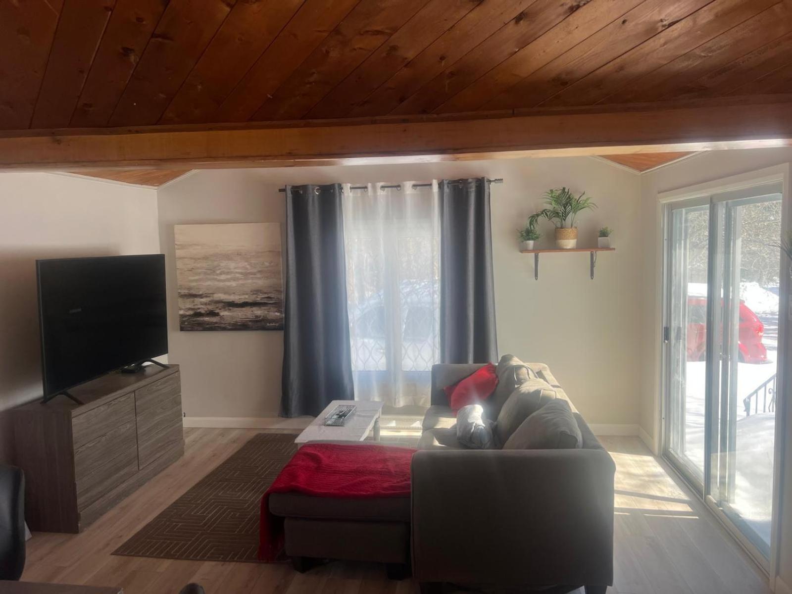 Cozy Chalet Near The Beach Shediac Rum bild